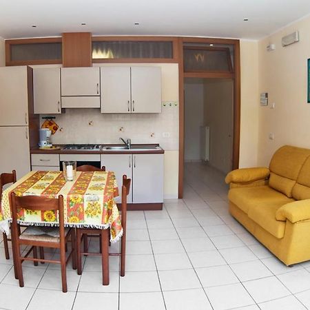 Casa Facchinetti Yellow Apartment Malcesine Exteriör bild
